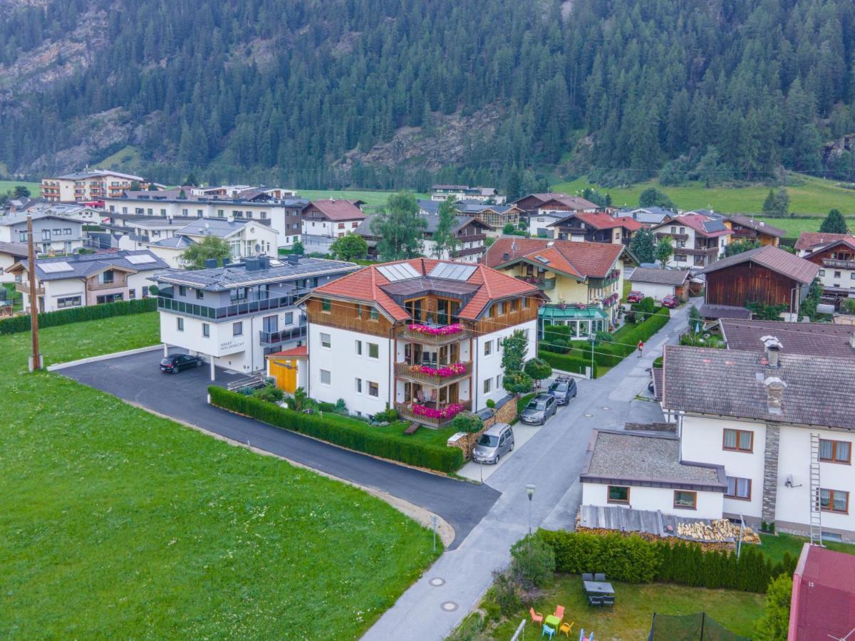 Ferienwohnungen Vier Jahreszeiten Langenfeld Exterior photo