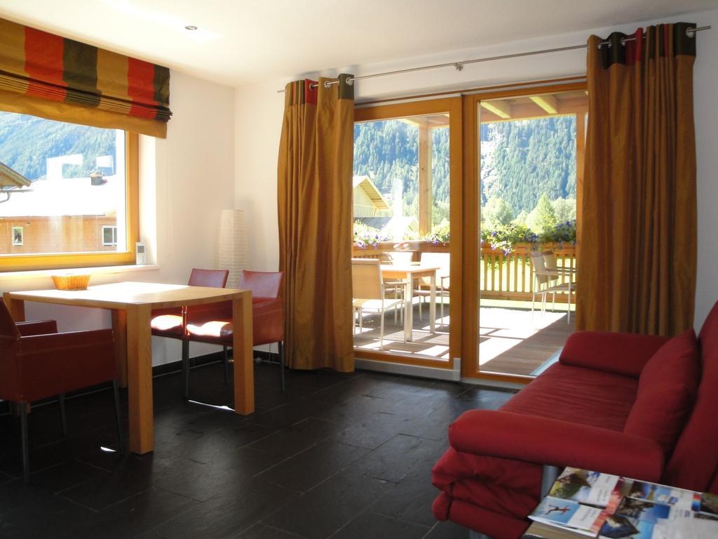 Ferienwohnungen Vier Jahreszeiten Langenfeld Room photo